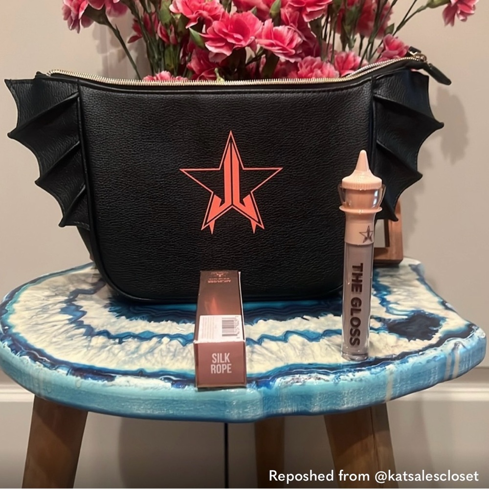 Jeffree Star Black Vampire Bat Cosmetic Bag with New Lip Gloss in Silk Rope! - Picture 2 of 5